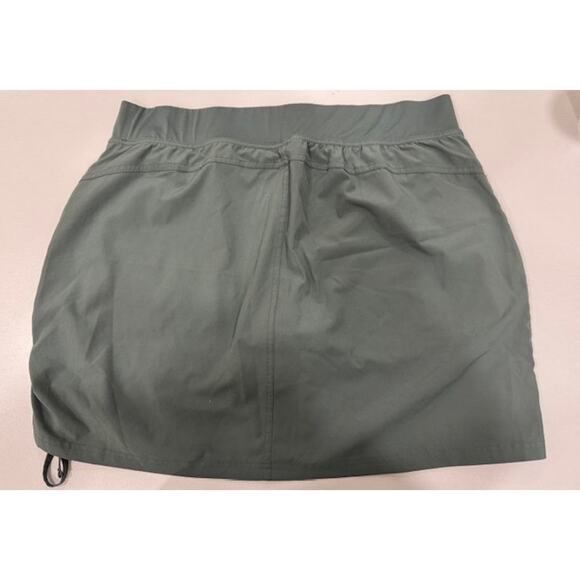 Marika Skort - Picture 3 of 3